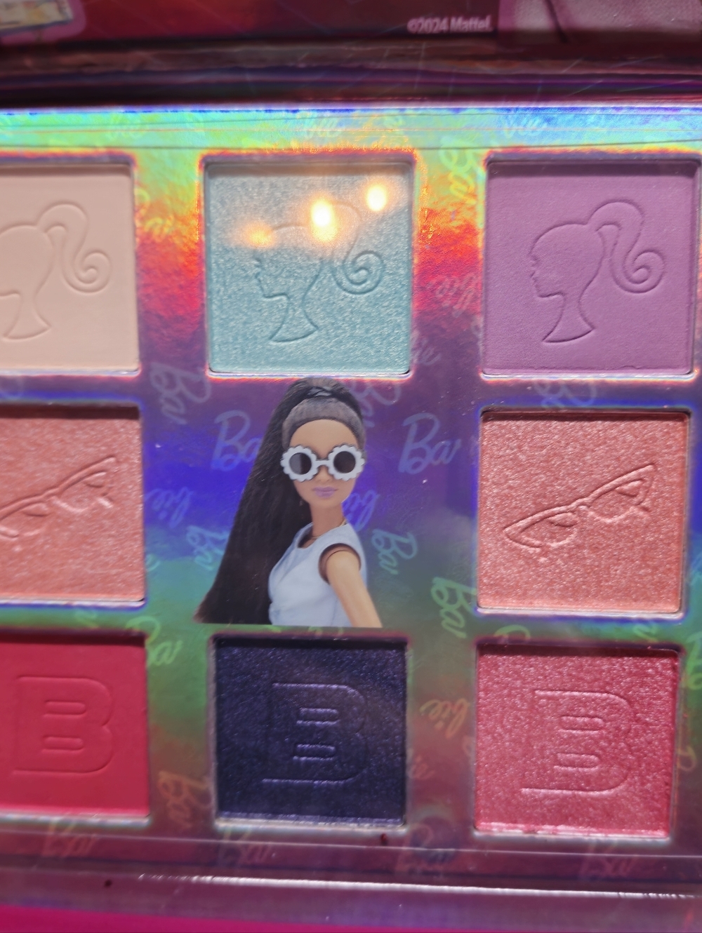 Barbie Pastel & Coral Eyeshadow Palette - Picture 5 of 6